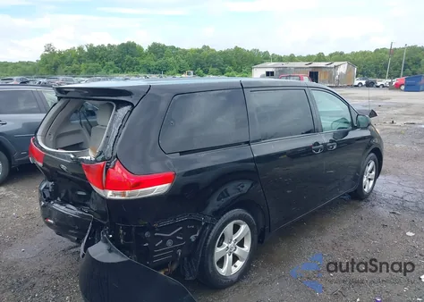 2014 Toyota Sienna L V6 7 Passenger z USA, uszkodzony, nr VIN 5TDZK3DC8ES523889